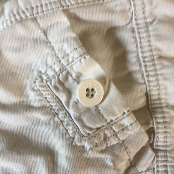 Aeropostale y2k low rise white shorts sz 9/10, 100% cotton, button down pockets - Picture 4 of 8